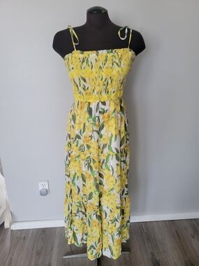 Blu Pepper Floral Dress Size M